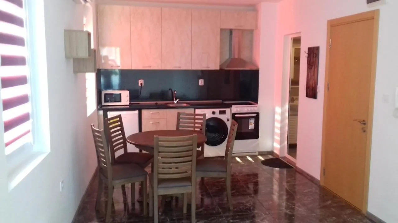 Apartments Kaloyan 소조폴